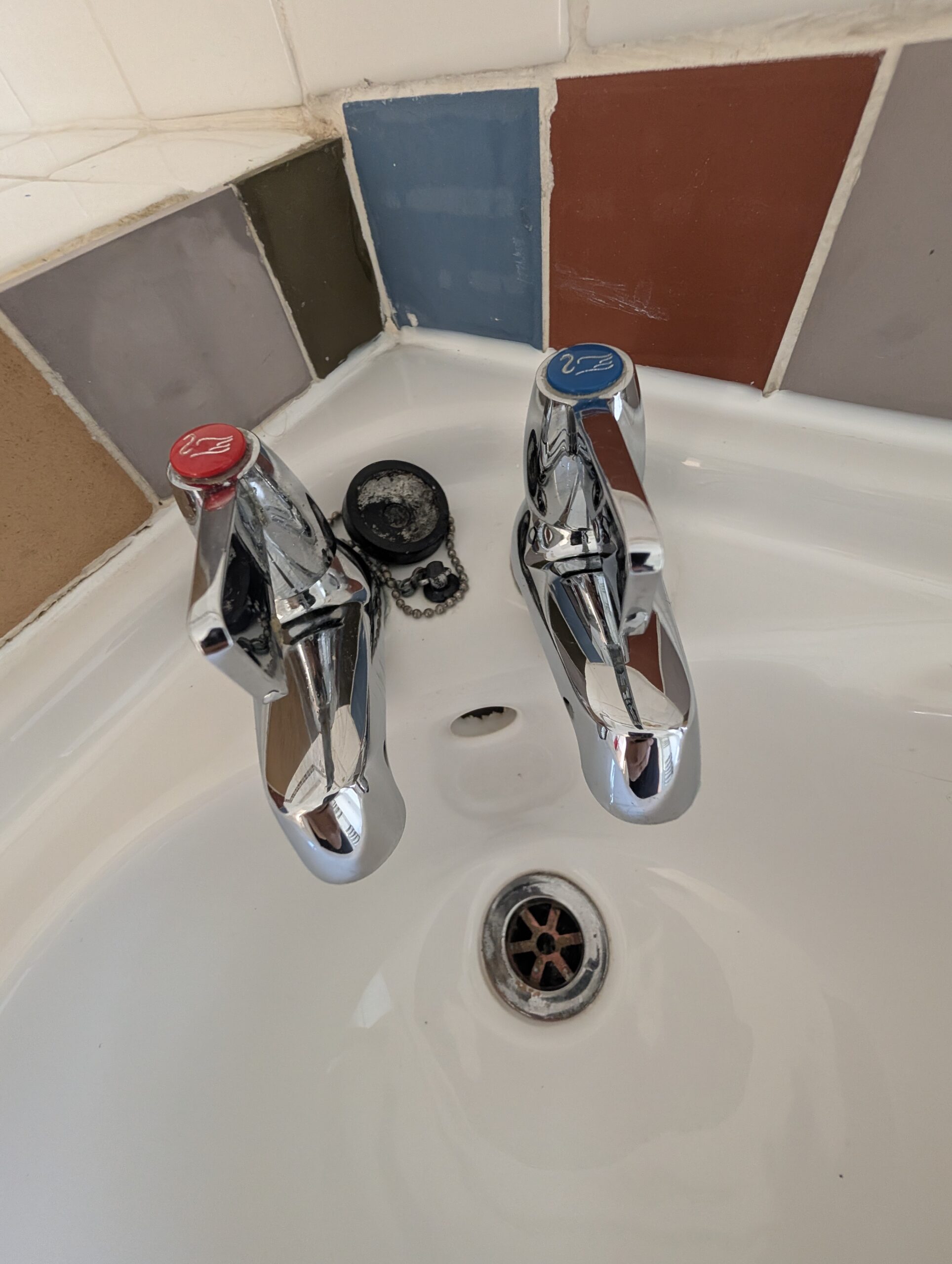 Bathroom limescale removal in Oxfordshire